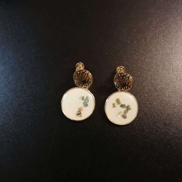 Retro earrings - Picture 3 of 3